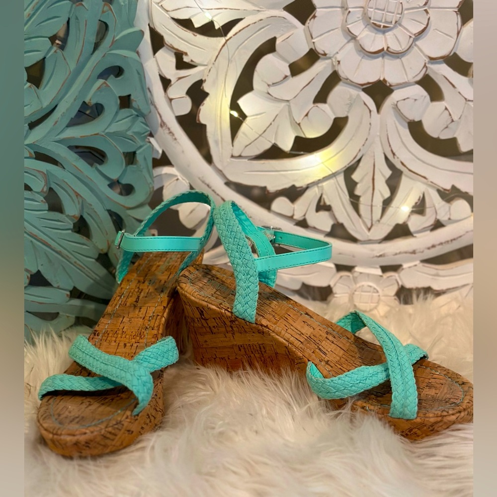 Teal high wedge